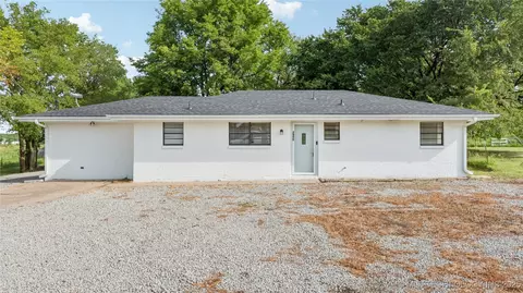 2970 Yorman Rd, Bartlesville, OK 74006