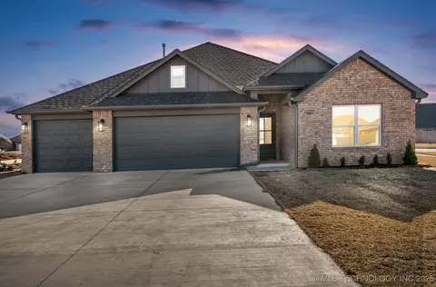 27725 E 109th Pl S, Coweta, OK 74429