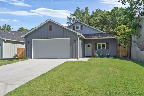 331 W Hickory St, Coweta, OK 74429