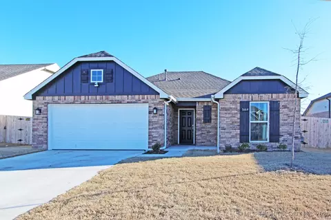 1664 E 138 St S, Glenpool, OK 74033