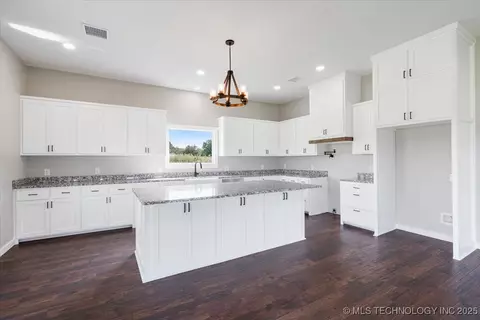 22372 North Rd, Summers, AR 72769 photo 7
