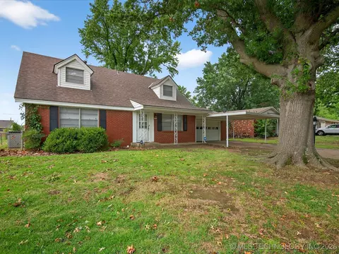 718 Brentwood Rd, Bartlesville, OK 74003