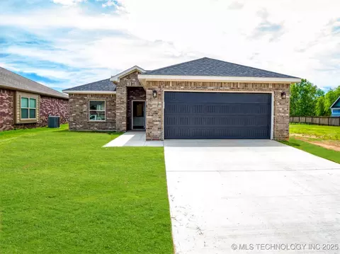 1190 Wild Indigo Cir, Calera, OK 74730