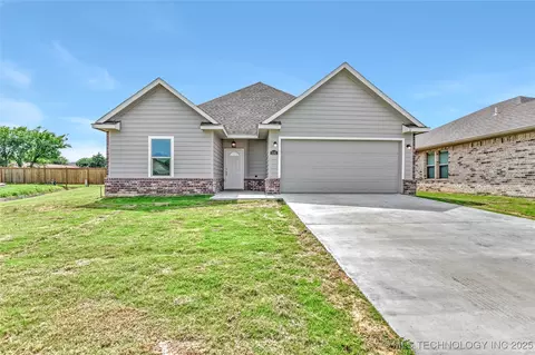 1181 Wild Indigo Cir, Calera, OK 74730