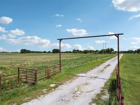 18357 S Yale Ave, Bixby, OK 74008