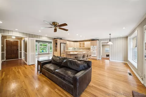 4035 E 45th St, Tulsa, OK 74135 photo 13