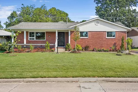 5125 E 27th Pl, Tulsa, OK 74114 photo 1