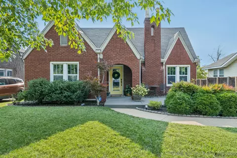 1528 S Columbia Pl, Tulsa, OK 74104