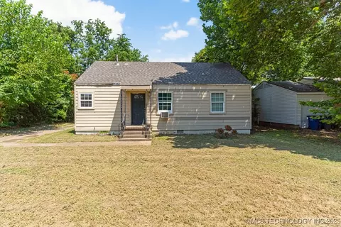 2823 E 1st St, Tulsa, OK 74104