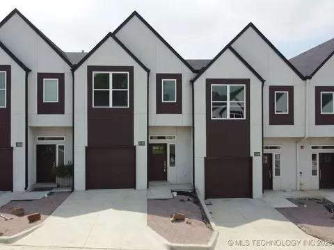 3408 Redbud Ln, Tulsa, OK 74132