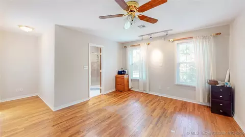 1243 E 32nd St, Tulsa, OK 74105 photo 11
