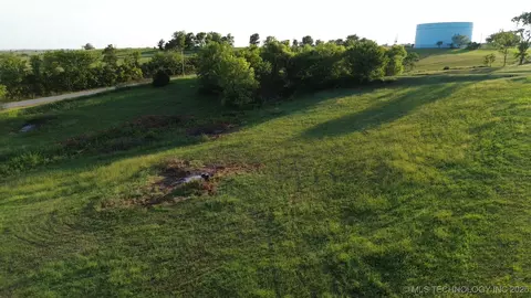 24 N 3985 Rd, Collinsville, OK 74021