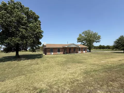 105968 S 4177 Rd, Checotah, OK 74426