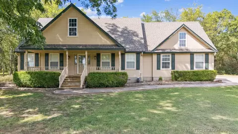 32965 E 740 Rd, Wagoner, OK 74467