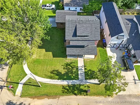 202 E Greeley St, Broken Arrow, OK 74012 photo 67