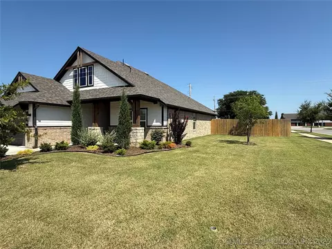 8986 E 161st Pl S, Bixby, OK 74008 photo 3