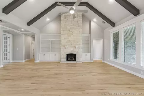 Living - 22018 E 113th St N, Broken Arrow, OK 74014 photo 3 of 8