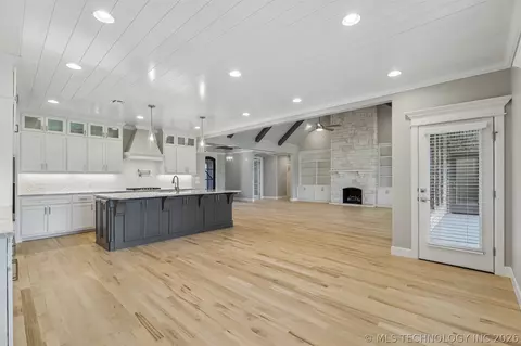 Living - 22018 E 113th St N, Broken Arrow, OK 74014 photo 7 of 8