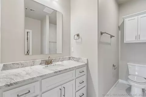 Bath - 22018 E 113th St N, Broken Arrow, OK 74014 photo 10 of 14