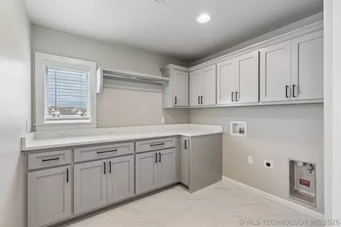 Other - 214 E 164th Pl S, Glenpool, OK 74033 photo 5 of 9