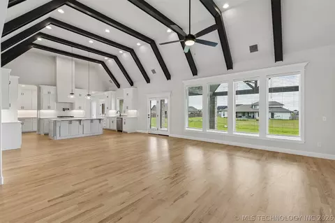 Living - 88 E 165th Pl S, Glenpool, OK 74033 photo 1 of 5
