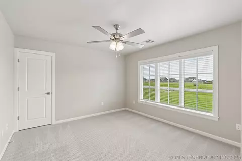 Bedroom - 103 E 165th Pl S, Glenpool, OK 74033 photo 10 of 15