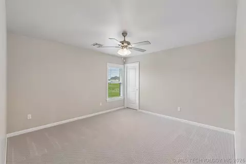 Bedroom - 103 E 165th Pl S, Glenpool, OK 74033 photo 5 of 15