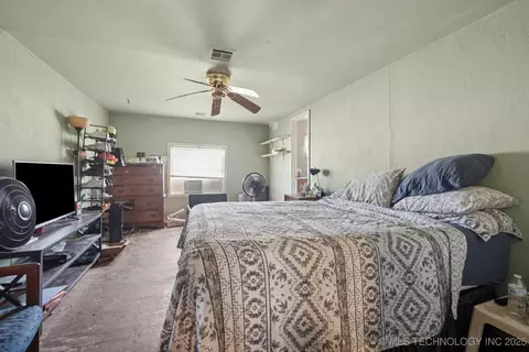 1003 E 4th St, Cushing, OK 74023 photo 9
