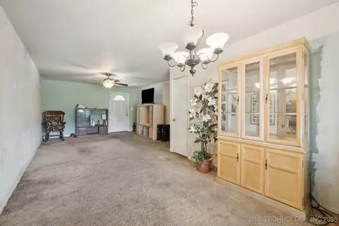 1003 E 4th St, Cushing, OK 74023 photo 5