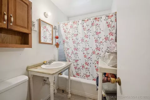 1003 E 4th St, Cushing, OK 74023 photo 13