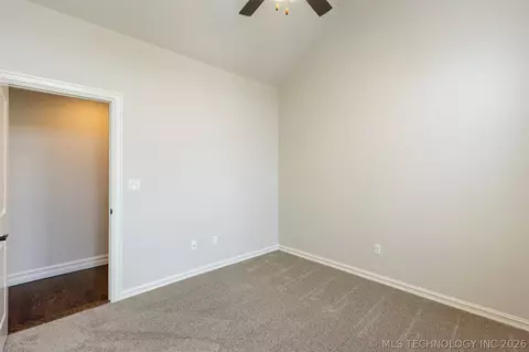 102 E 165th St S, Glenpool, OK 74033 photo 32