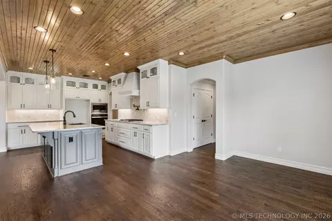 102 E 165th St S, Glenpool, OK 74033 photo 15