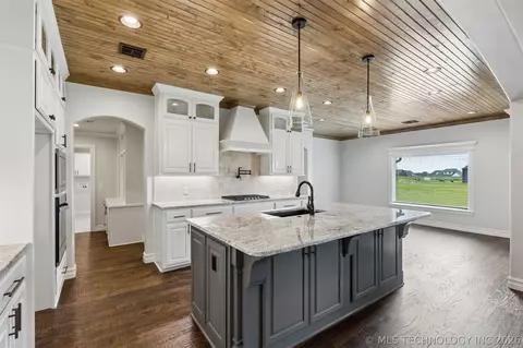 102 E 165th St S, Glenpool, OK 74033 photo 10