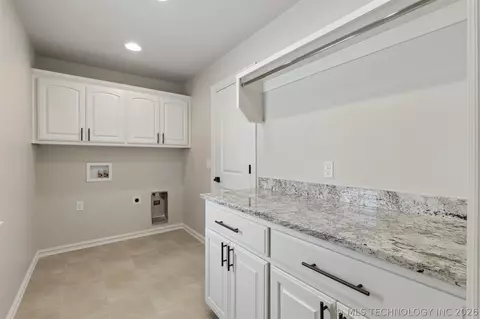 102 E 165th St S, Glenpool, OK 74033 photo 27