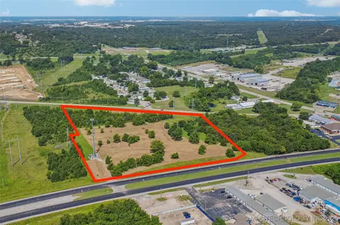 1487 N Highway 66 Hwy, Catoosa, OK 74015