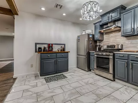 6316 E 5th St, Tulsa, OK 74112 photo 21
