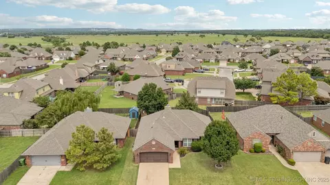 20495 E 33rd Pl S, Broken Arrow, OK 74014 photo 32