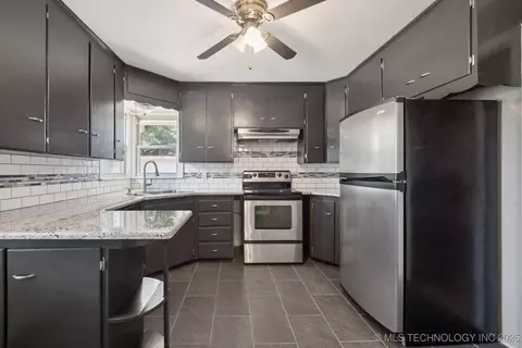 843 E 4th, Cushing, OK 74023 photo 8