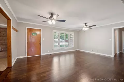 843 E 4th, Cushing, OK 74023 photo 3