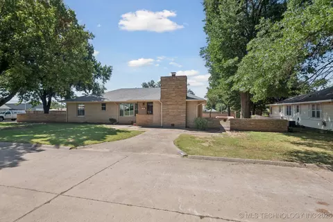 843 E 4th, Cushing, OK 74023 photo 28