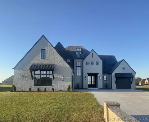 84 E 165th Pl S, Glenpool, OK 74033