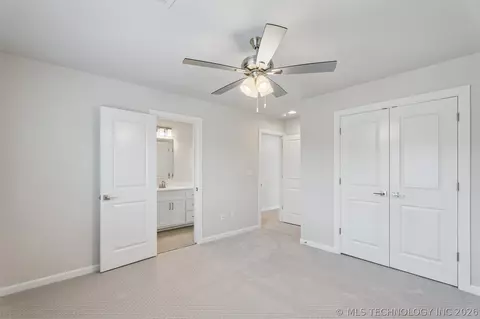 Bedroom - 84 E 165th Pl S, Glenpool, OK 74033 photo 10 of 13
