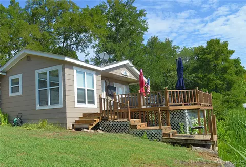 1043 Noble Acres Rd, Fort Towson, OK 74735