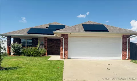 8917 SW 52 St, Oklahoma City, OK 73179
