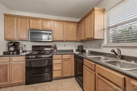 3502 E Berkeley St, Broken Arrow, OK 74014 photo 14