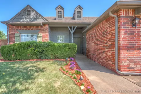 3502 E Berkeley St, Broken Arrow, OK 74014 photo 4