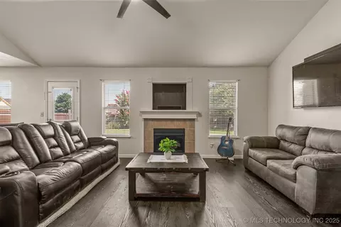 3502 E Berkeley St, Broken Arrow, OK 74014 photo 11