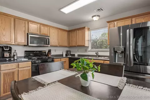 3502 E Berkeley St, Broken Arrow, OK 74014 photo 15