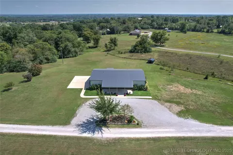 13789 S 309th East Ave, Coweta, OK 74429