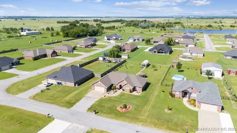 297 E 498 Cir, Pryor, OK 74361 photo 40